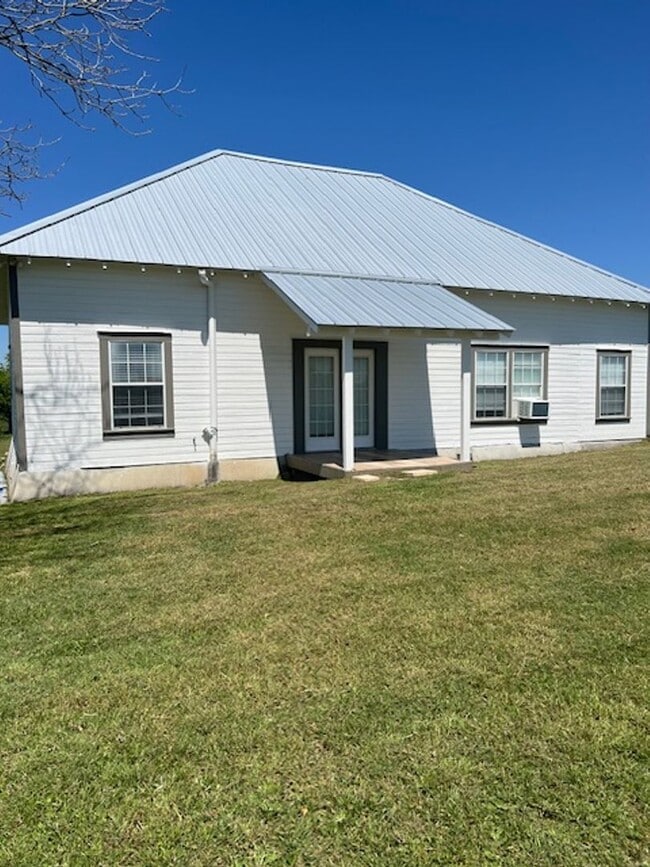 Building Photo - 2 Bedroom 1 Bathroom Georgetown Home