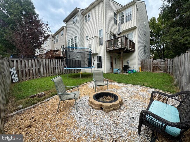 Building Photo - 15955 Canada Goose Loop