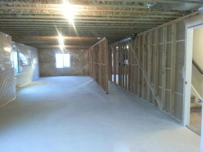 Building Photo - Saratoga Springs Home