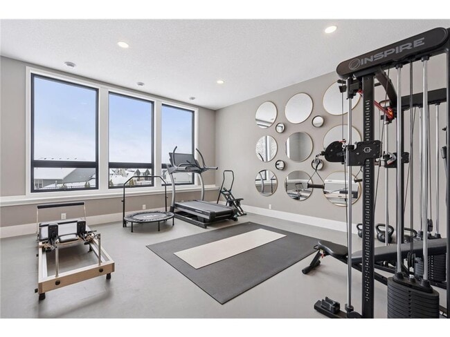 Building Photo - 6297 Yuma Ln N