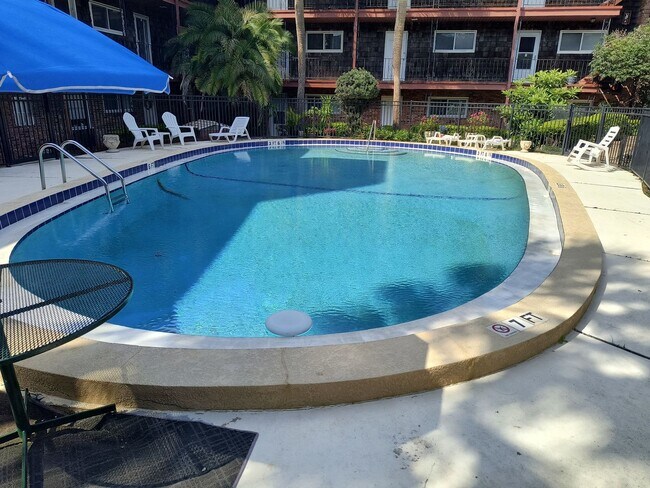 Building Photo - NEW LOWER PRICE  Wonderful 2 Bedroom 1.5 Bathroom condo