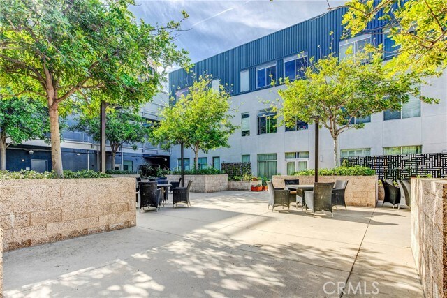 Building Photo - 435 W Center Street Promenade