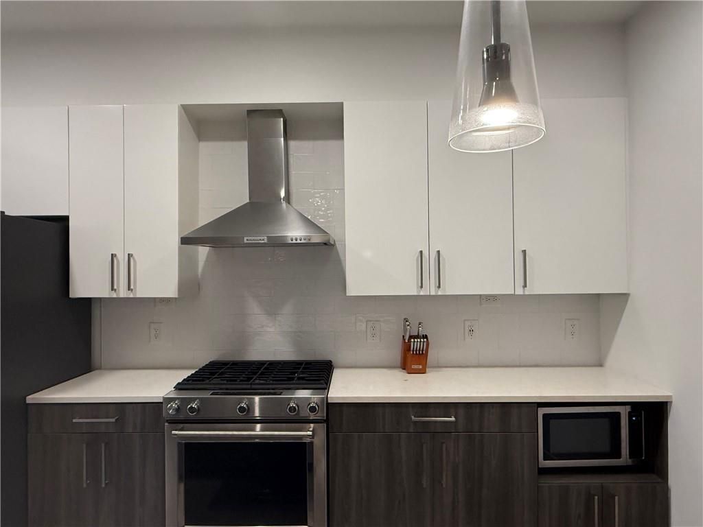 Building Photo - 775 Juniper St NE