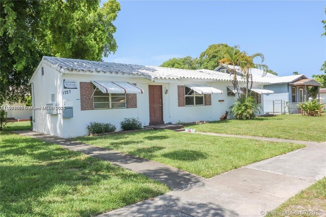 Primary Photo - 1727 Fletcher St