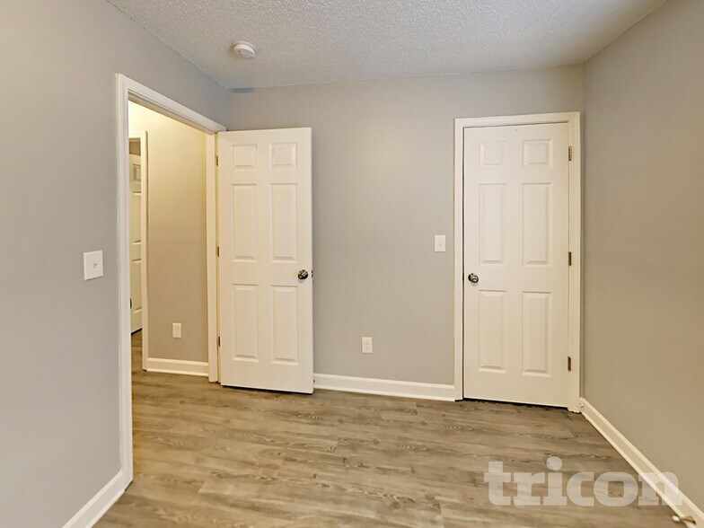 Building Photo - 891 Anchor Way NE