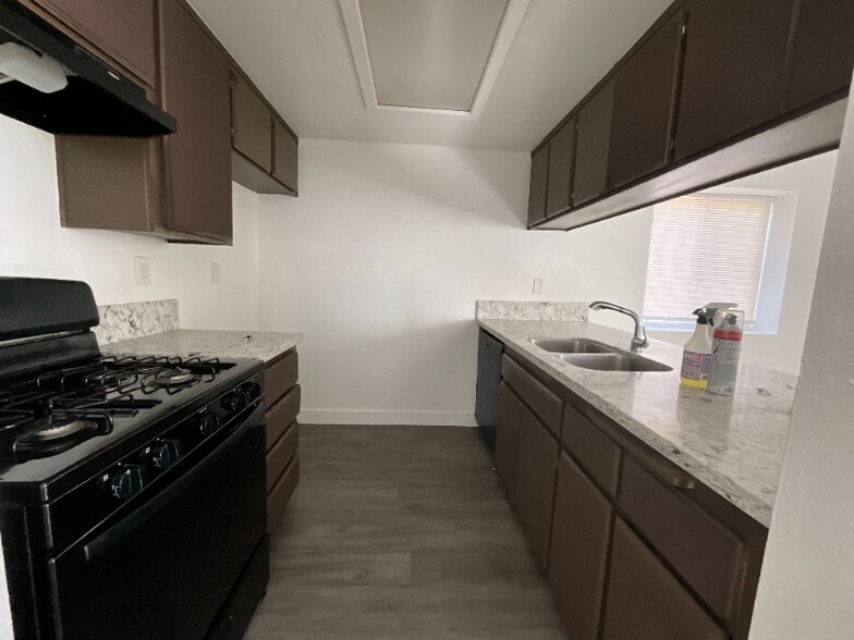 Building Photo - 15866 Sago Rd