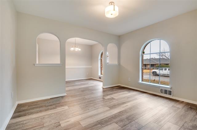 Building Photo - 2244 Homeway Cir