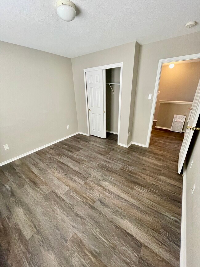 Building Photo - 13804 Harris Ridge Blvd