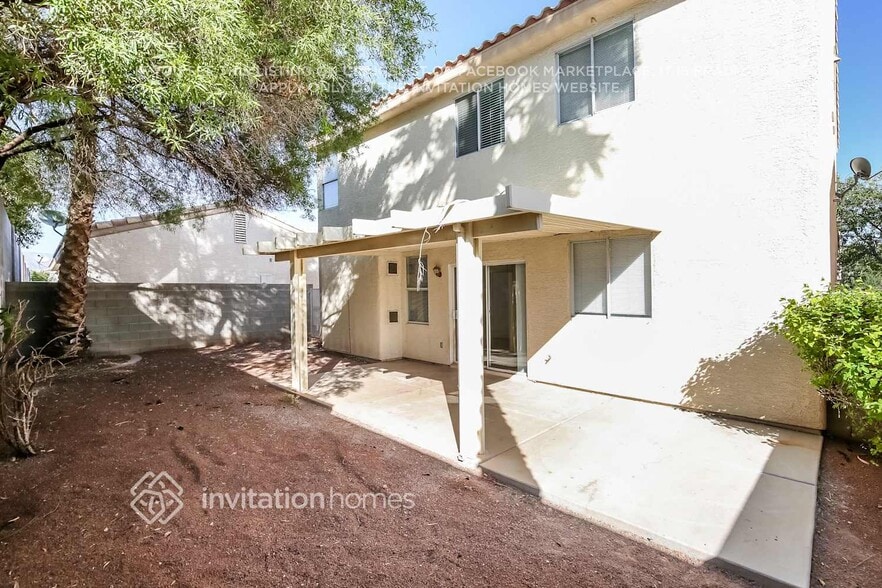 Building Photo - 7825 Strong Water Ct