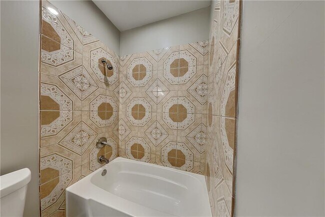 Building Photo - 159 Teramont Ct