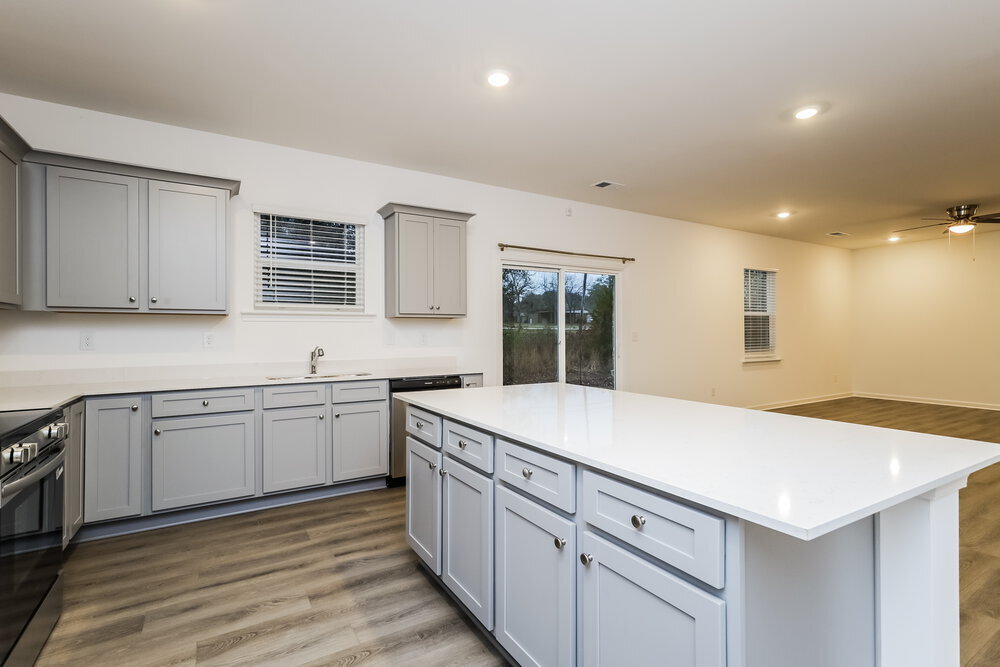 Building Photo - 221 Paisley Wy