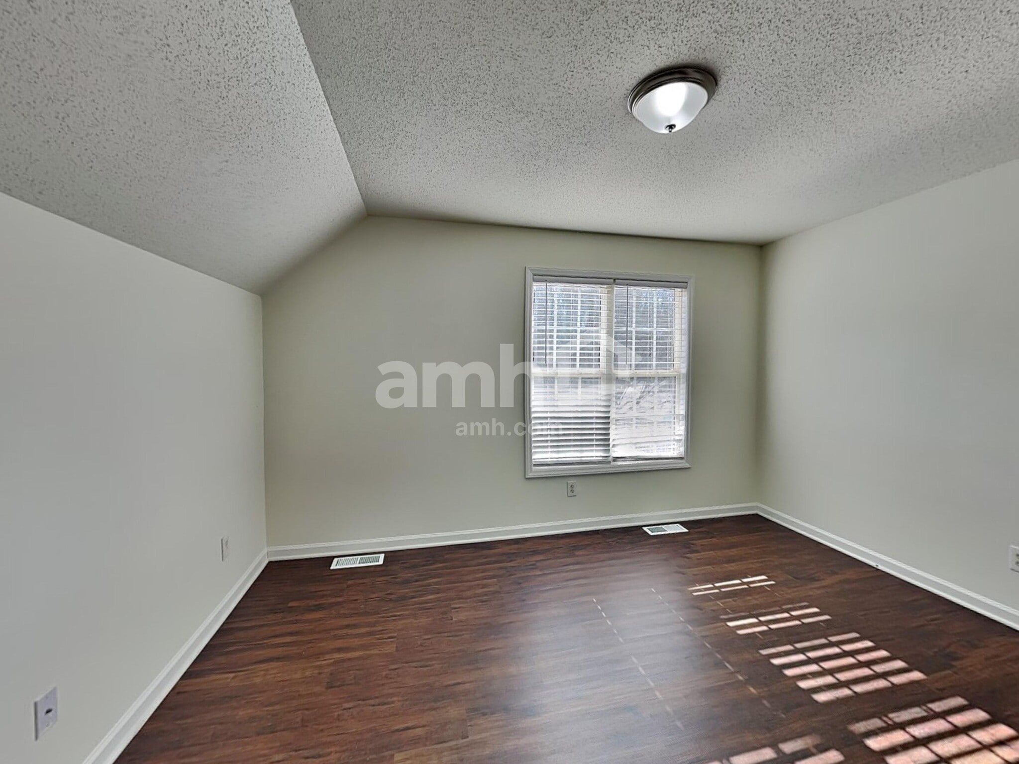 Building Photo - 110 Bristol View Cir