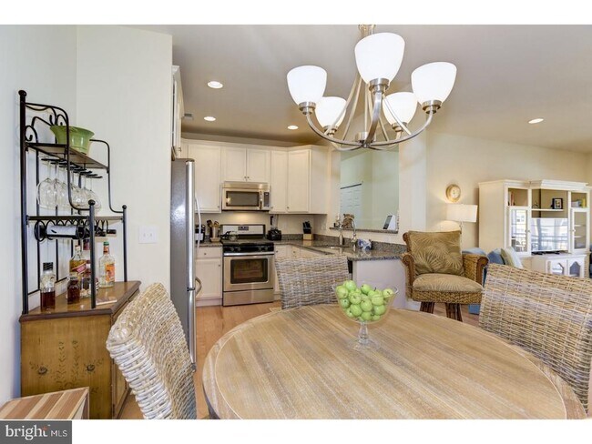 Building Photo - 4045 Derby Ct