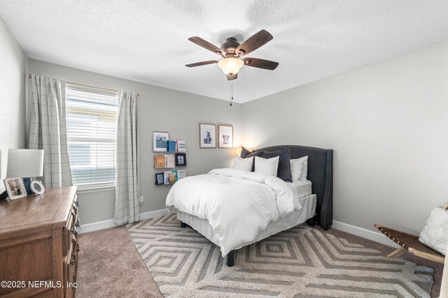 Building Photo - 1067 Seaside Dr N