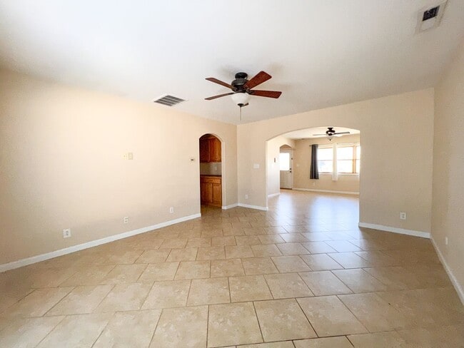 Building Photo - A Beautiful 2 Bedroom Home with Office and 2 Bonus Room