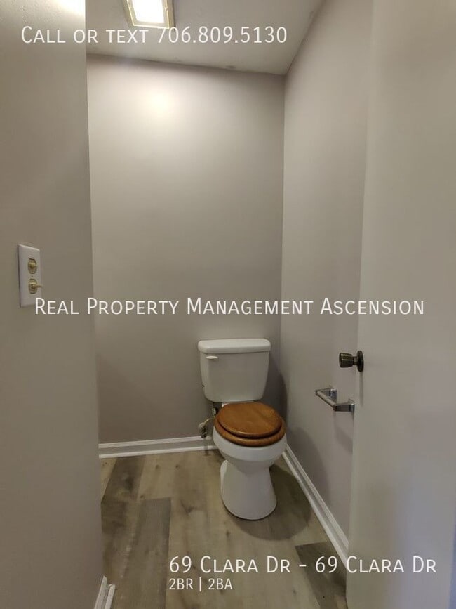 Building Photo - Quaint, Ringgold 2 Bed 1.5 Bath