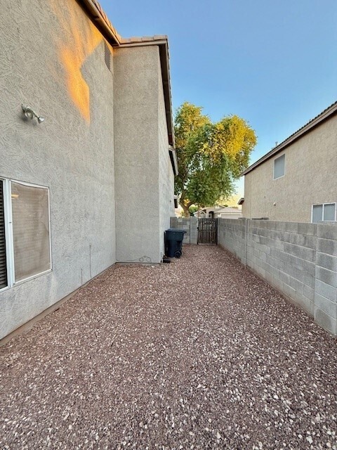 Building Photo - 7422 E Navarro Ave