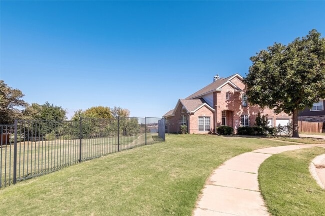 Building Photo - 2318 Balleybrooke Dr