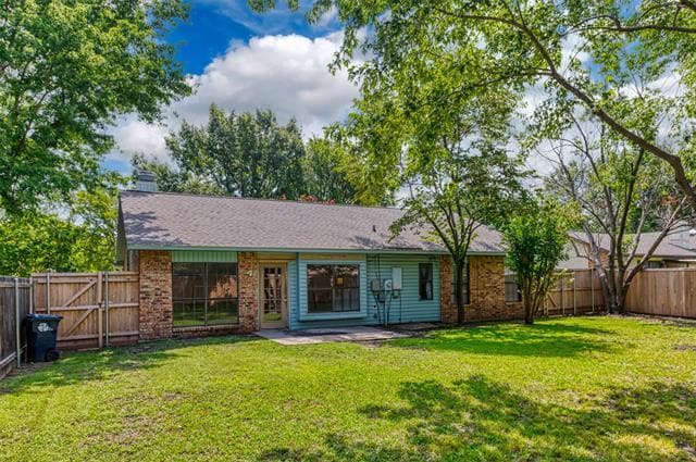 Building Photo - 2521 Liberty Ln