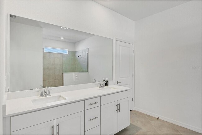 Building Photo - 11314 Pinot Dr