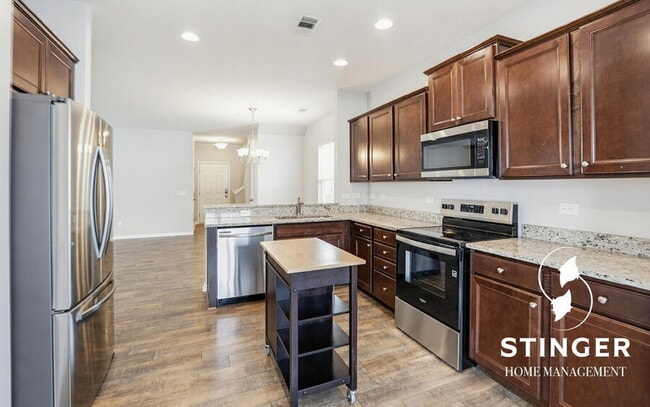 Building Photo - 4 Burley Ln