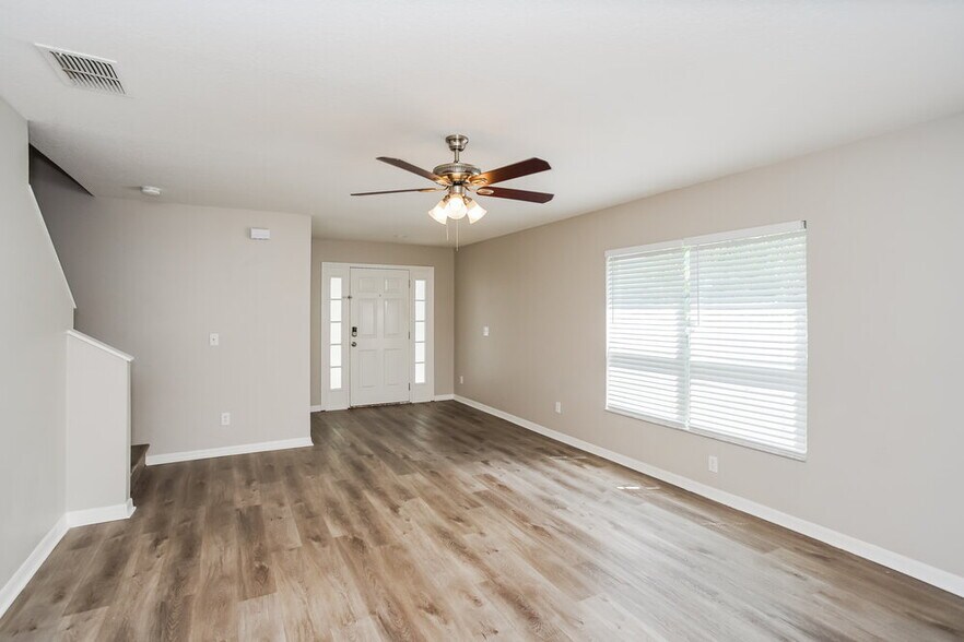 Building Photo - 7446 Oxford Garden Cir