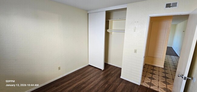 Building Photo - MIRA MESA / SAN DIEGO - Nice 4 Bedroom / 2 Bath House.  AVAILABLE NOW.