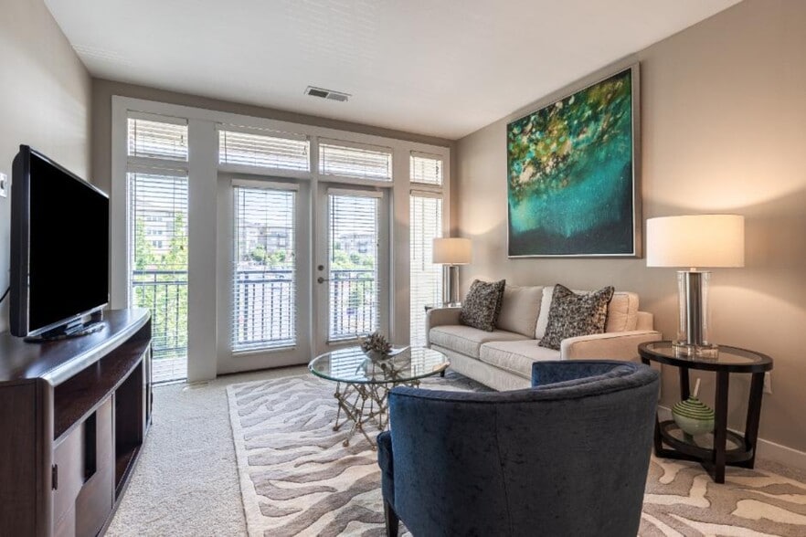 Primary Photo - Azure Oxford Square