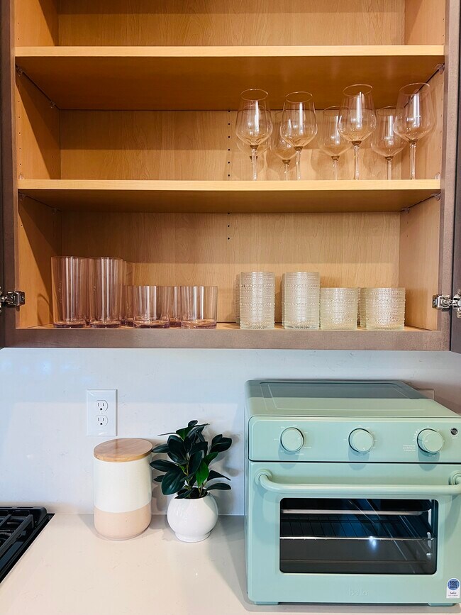 Building Photo - 8108 W Grey Alder Dr