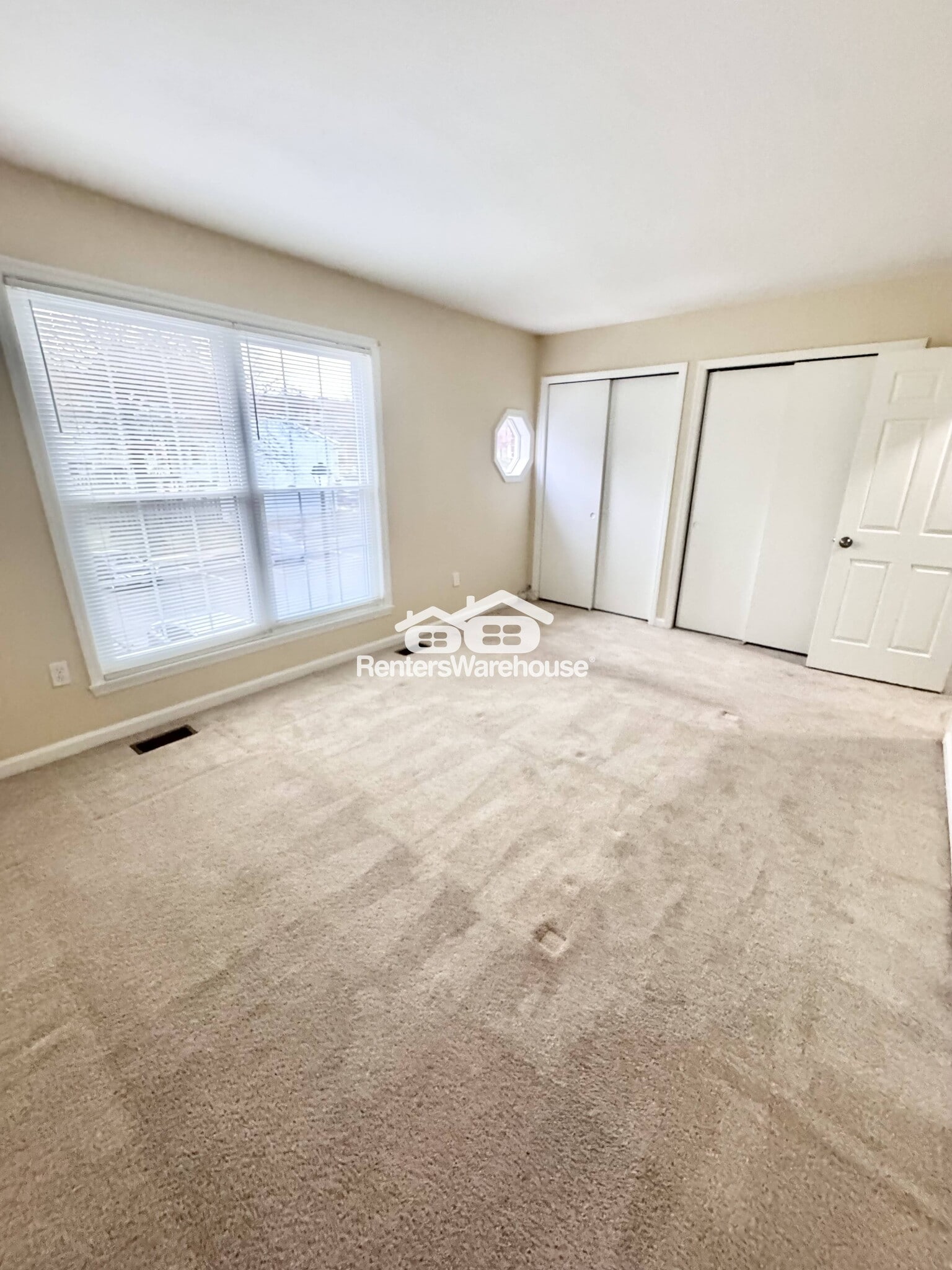 Building Photo - 5915 Rowanberry Dr