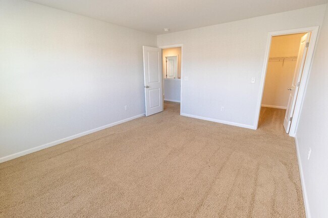 Building Photo - 478 Sapphire Rd