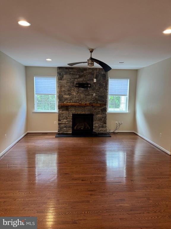 Building Photo - 24877 Myers Glen Pl