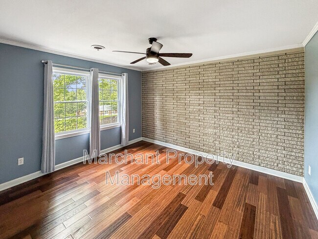 Building Photo - 809 Butler Springs Rd