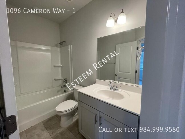 Building Photo - 1096 Cameron Wy