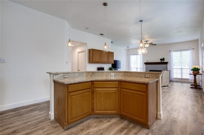 Building Photo - 3306 Ashleaf Dr