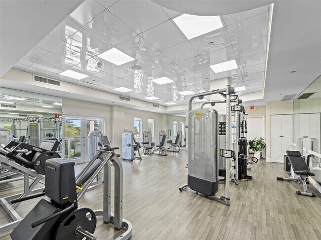 Building Photo - 4779 Collins Ave