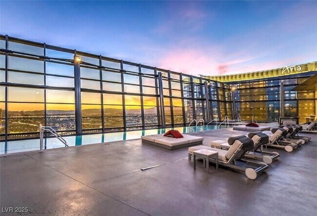 Building Photo - 3726 S Las Vegas Blvd