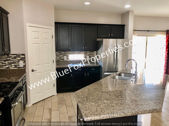 Building Photo - 9009 W Rolling Springs Dr