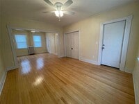 Building Photo - 22 Cozzens Ave