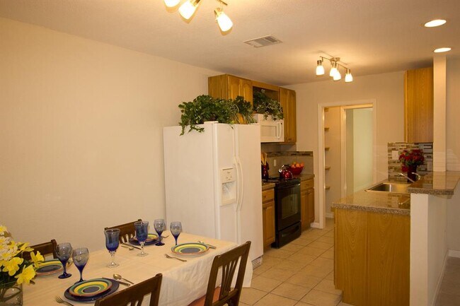 Building Photo - 5013 Cape Verde Cove