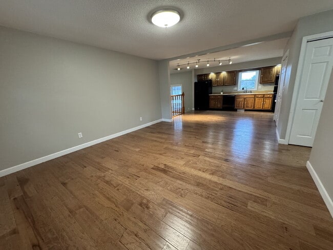 Building Photo - “Spread Out!” — 3 Bed Home with Sun Room + Multiple Living Spaces