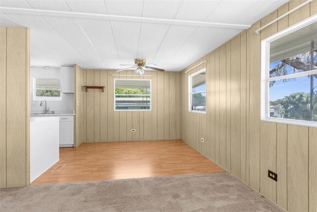 Building Photo - 7305 Score St