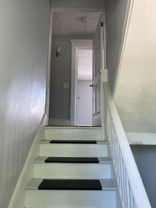 Building Photo - 1 W Franklin St