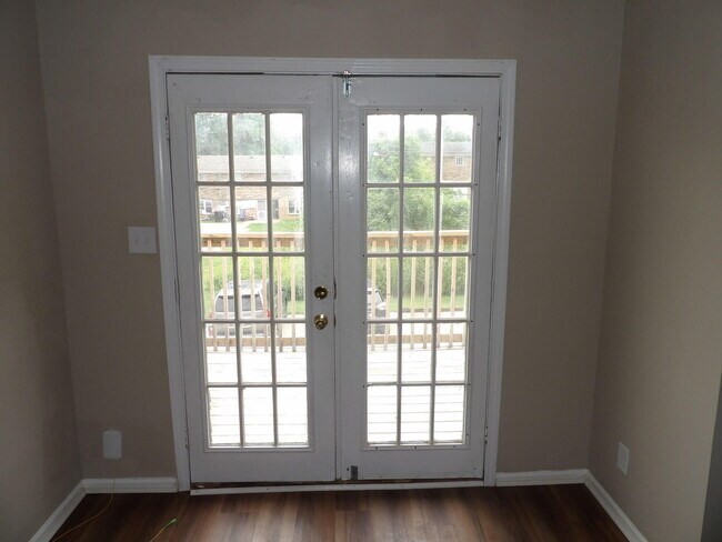 Building Photo - 218 Centennial Dr