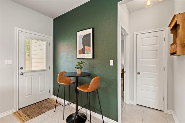 Building Photo - 205 Syrah Ct