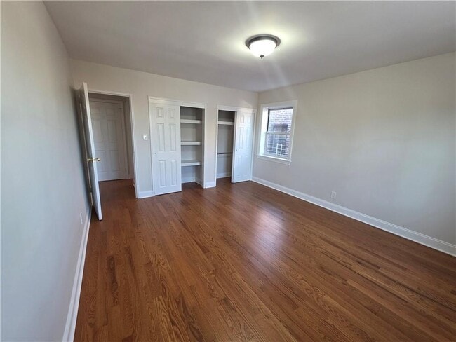 Building Photo - 1443 E 89th St