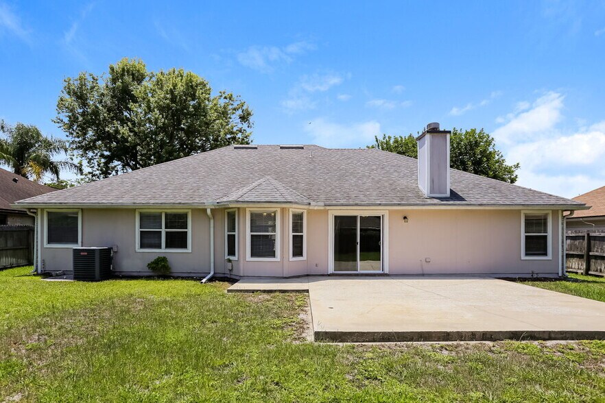 Building Photo - 12271 Scotts Cove Trail