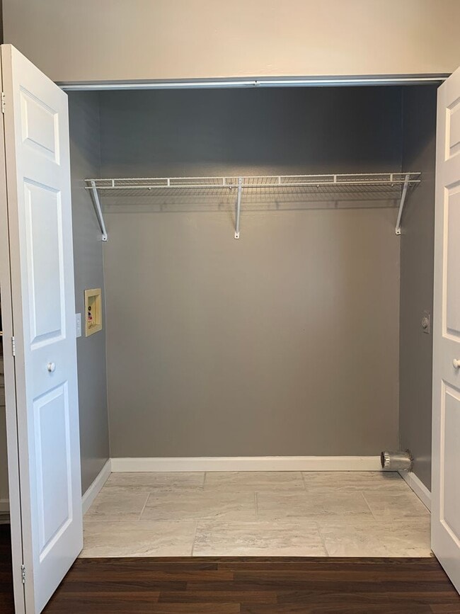 Building Photo - Trendy Renovated Raleigh Townhome In Ralei...