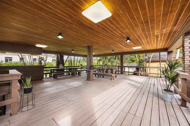 Building Photo - 20450 SW 198th Ave