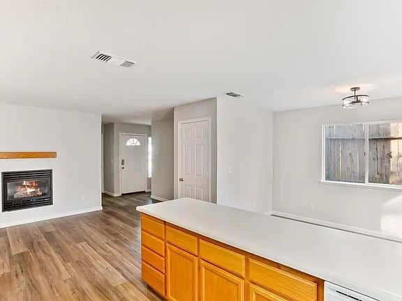 Building Photo - This is a lovely halfplex with 2 stories, 3 bedrooms, and 2.5 bathrooms in a quiet HOA neighborhood
